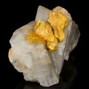 Wakabayashilite on Calcite