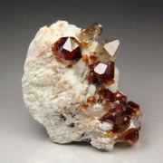 gem GARNET var. SPESSARTINE, QUARTZ