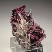 ERYTHRITE, QUARTZ