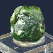 Andradite garnet ( var. Demantoid )