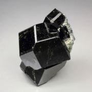 GARNET var. ANDRADITE var. MELANITE