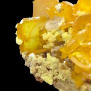 Wulfenite, mimetite, calcite