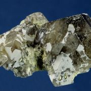 Scheelite with Quartz and Muscovite(?)