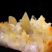 Quartz + Calcite. 1190.5 ct.