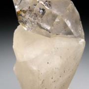 Quartz on Calcite (R)