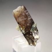 gem AXINITE-Fe, CALCITE