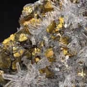 Chalcopyrite with Quartz