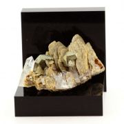 Siderite, Pyrite, Quartz.