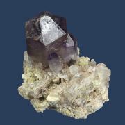 Quartz (var. Amethyst) scepter