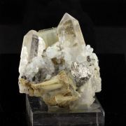 Quartz, Apatite, Wolframite, Pyrite.