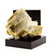 Siderite, Quartz, Calcite.