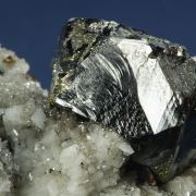 Sphalerite on Dolomite