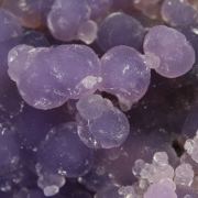 Quartz / (variety - Chalcedony) / (variety - Agate) / (Grape Chalcedony / Grape Agate)