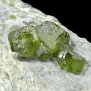 Andradite / (var - Demantoid)