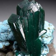 Dioptase on Shattuckite