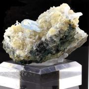 Baryte, Calcite, Chalcedony.