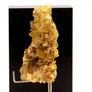 Wulfenite.