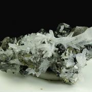 Quartz on Chalcopyrite and Sphalerite