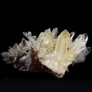 Quartz. 697.0 ct.