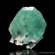 Fluorite with Tourmaline inclusion