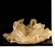 Quartz. 660.0 ct.