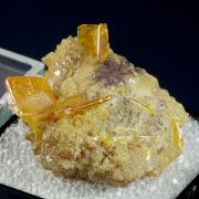 Wulfenite