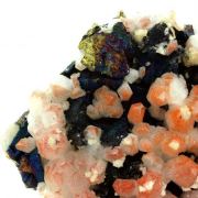 Quartz Hematoide + Chalcopyrite.