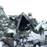 Sphalerite, quartz, chlorite