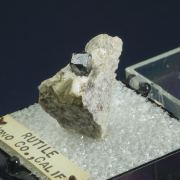 Rutile on Pyrophyllite