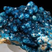 Veszelyite on Hemimorphite