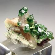 gem GARNET var. GROSSULAR var. CHROMIAN, PREHNITE