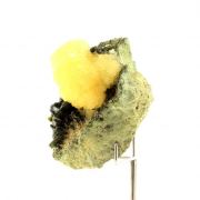 Prehnite + Epidote + Stilbite. 701.0 ct.