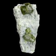 Andradite / (var - Demantoid)