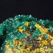 Dioptase with Mimetite