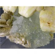 Aquamarine, Albite, Muscovite