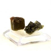 Vesuvianite (2 pcs). 37.5 ct.