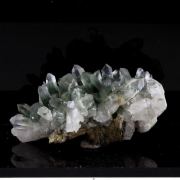 Quartz + Chlorite. 205.0 ct.