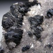 Betekhtinite