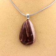 Jasper Necklace. 29.48 ct.