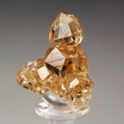 gem GARNET var. GROSSULAR