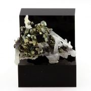 Quartz Pyrite.