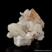 Powellite on Stilbite