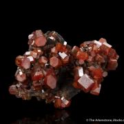 Vanadinite on Coronadite