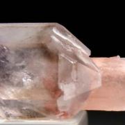 Quartz scepter with Hematite