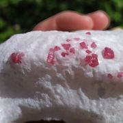 SPINEL on CALCITE - Vietnam