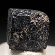 Lueshite