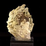 Quartz + Baryte. 742.0 ct.