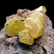 Mimetite with Duftite