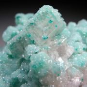 Dioptase, Calcite