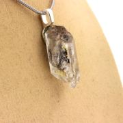 Raw petroleum Quartz Necklace. 18.71 ct.